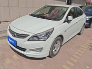 Hyundai Verna 2016