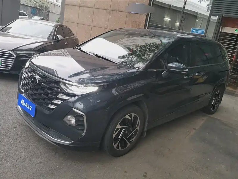 Hyundai Custo