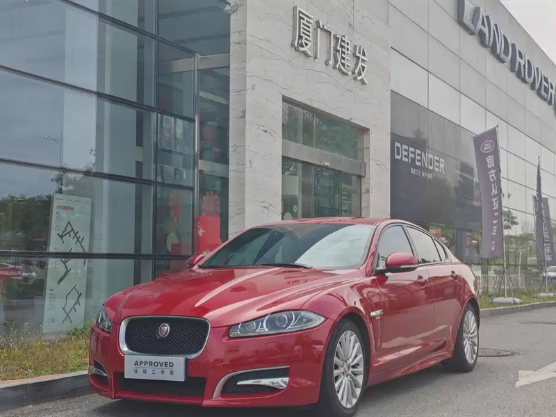 Jaguar XF