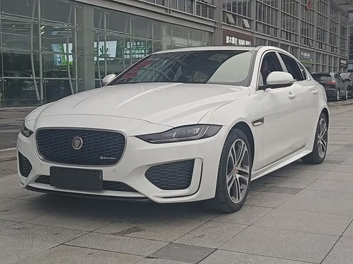 Jaguar XE 2024