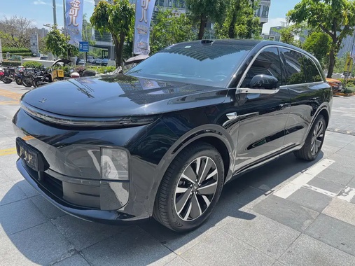 Li Auto L6 2025