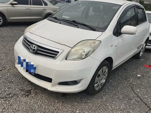 Toyota Yaris 2012