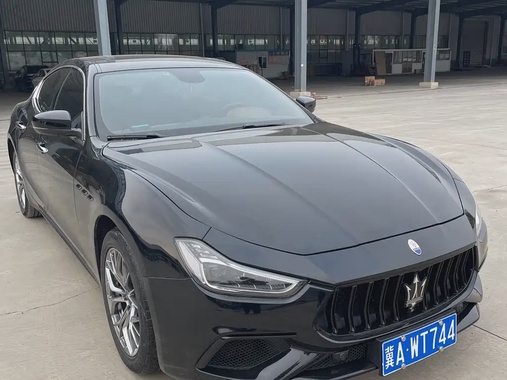 Maserati Ghibli 2021