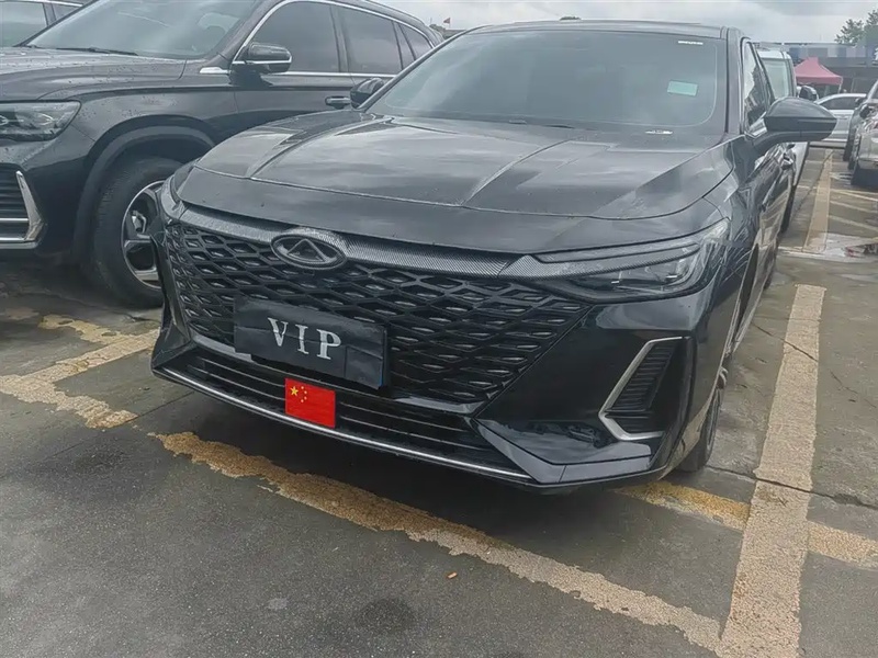 Chery Arrizo 8