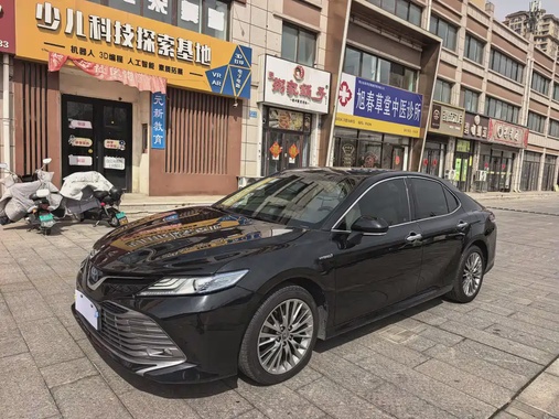 Toyota Camry 2019