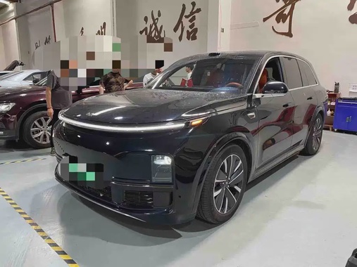 Li Auto L8 2025