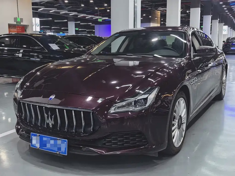 Maserati Quattroporte