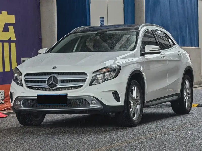Mercedes-Benz GLA-Class