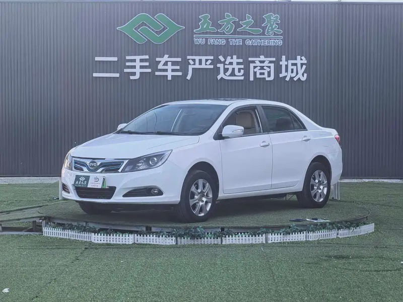 BYD e5