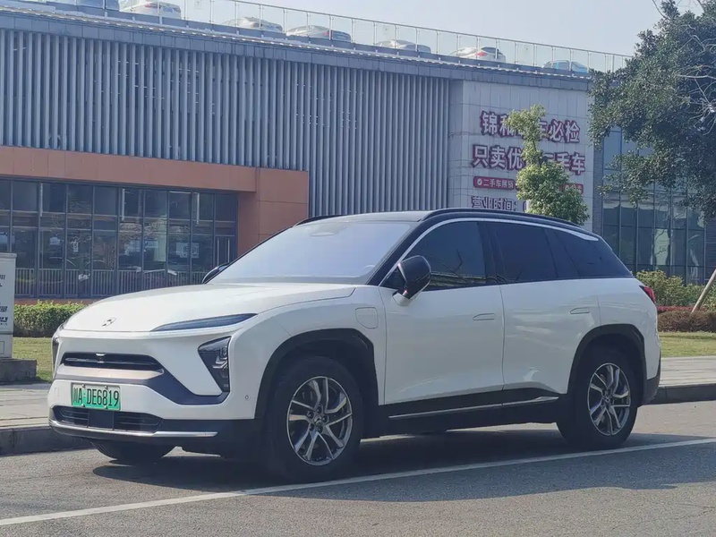 NIO ES6
