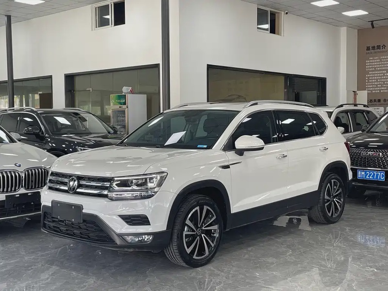 Volkswagen Tharu