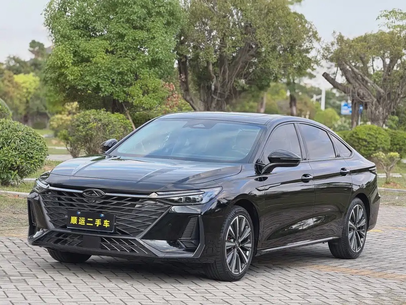 Chery Arrizo 8