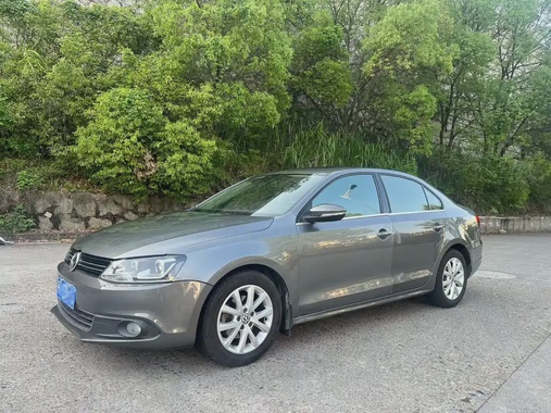 Volkswagen Sagitar 2013