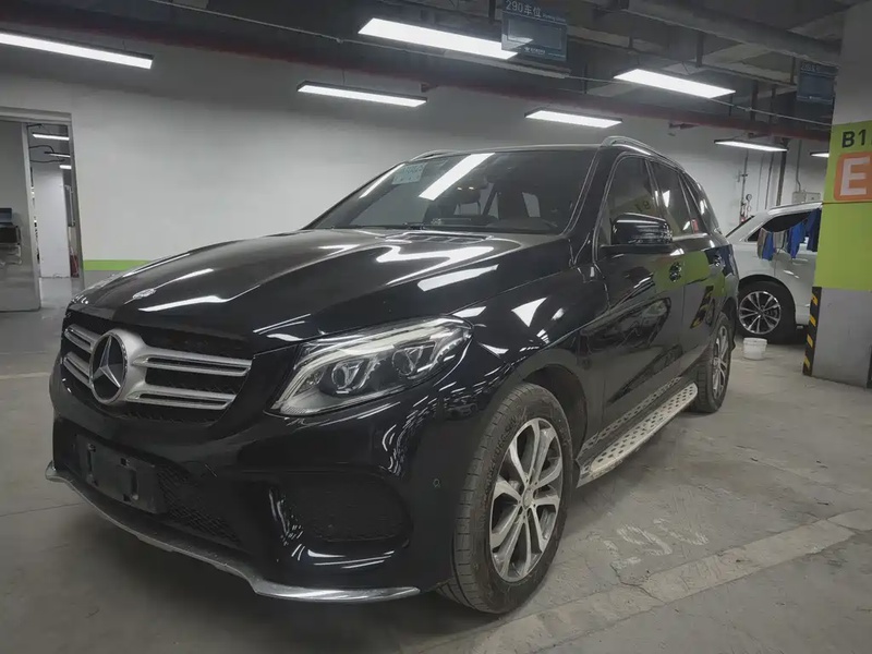 Mercedes-Benz GLE-Class
