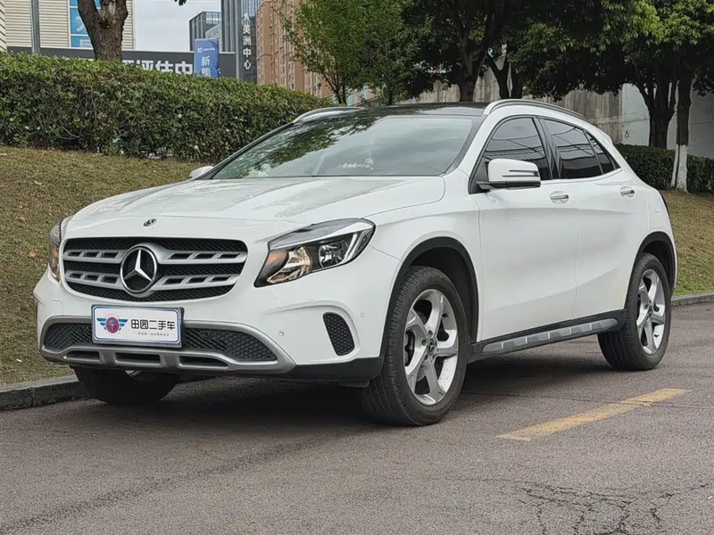 Mercedes-Benz GLA-Class