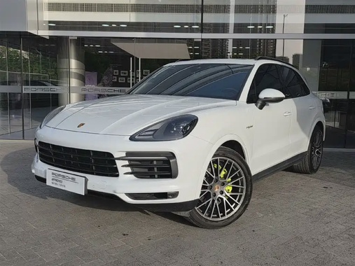 Porsche Cayenne 2022