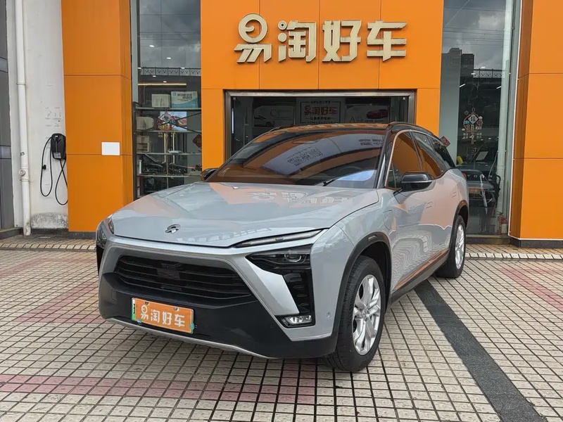 NIO ES8