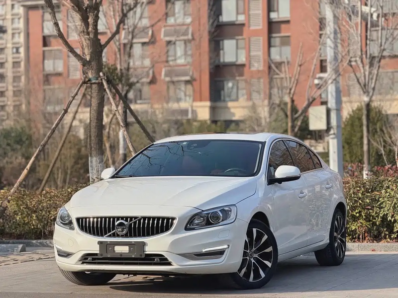 Volvo S60