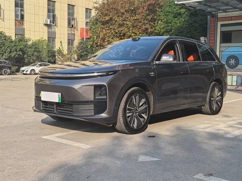 Li Auto L6