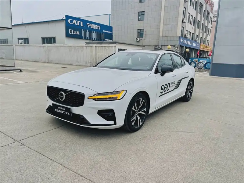 Volvo S60