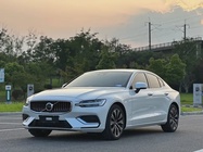Volvo S60 2025