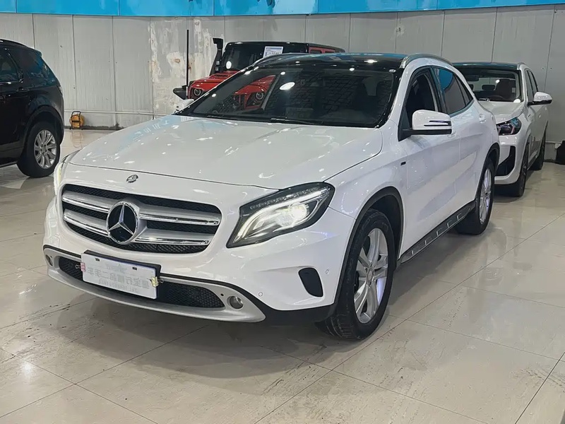 Mercedes-Benz GLA-Class