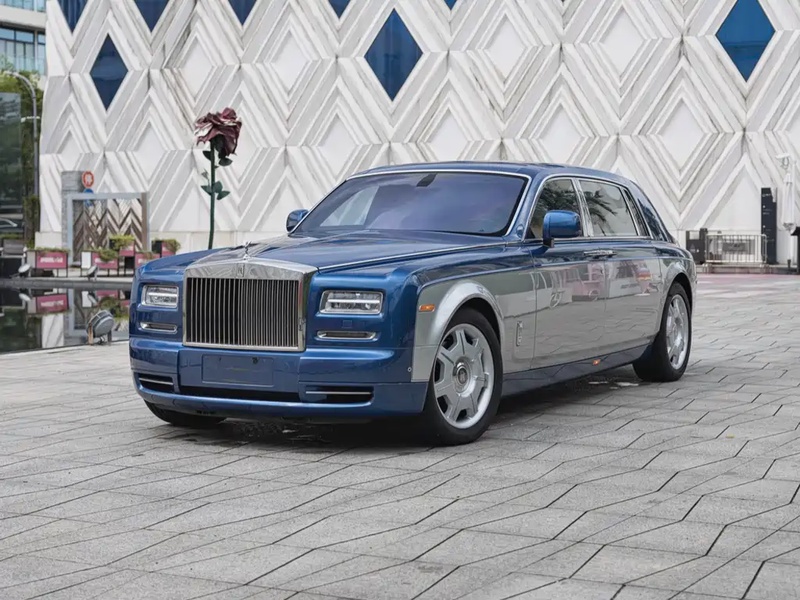 Rolls-Royce Phantom