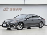 Lexus ES 2019