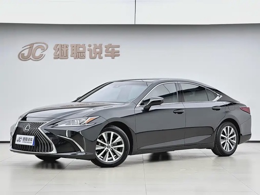Lexus ES 2019