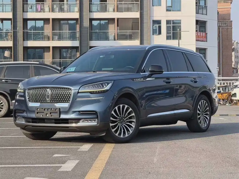 Lincoln Aviator