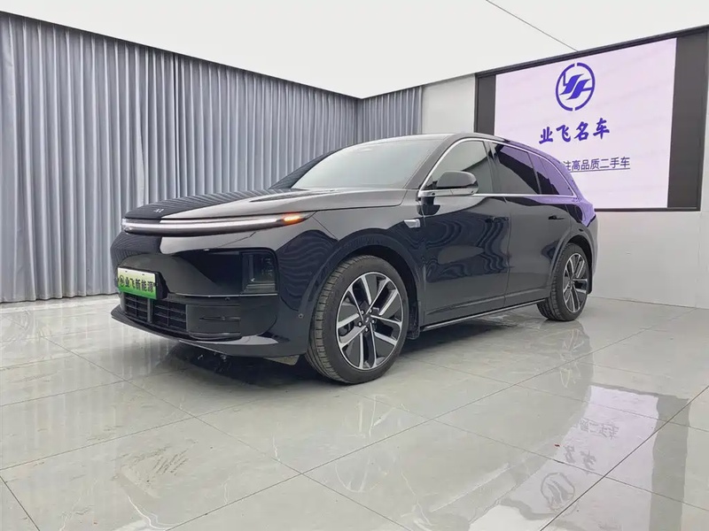 Li Auto L6