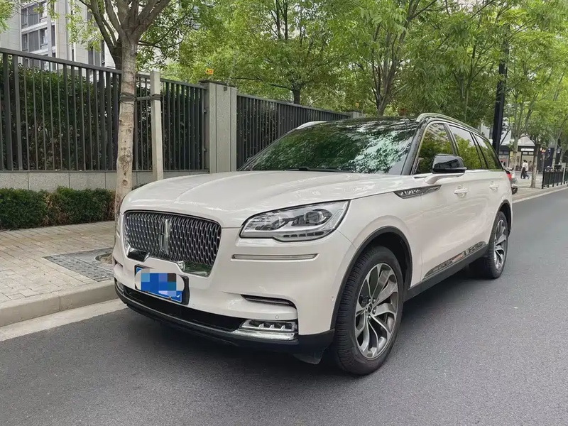 Lincoln Aviator