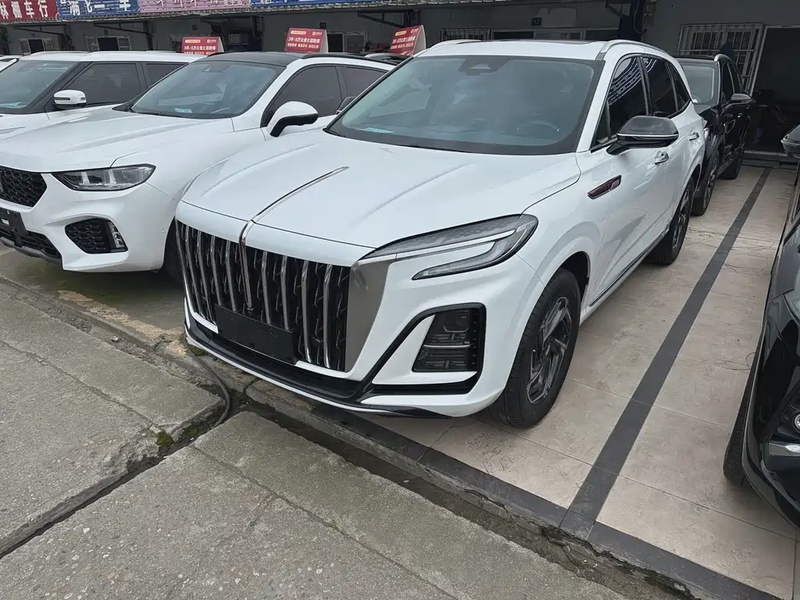 Hongqi HS3