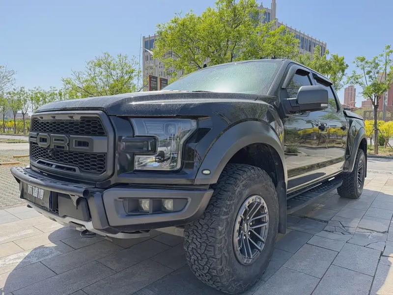 Ford F-150 Raptor