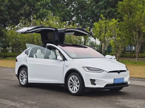 Tesla Model X 2016