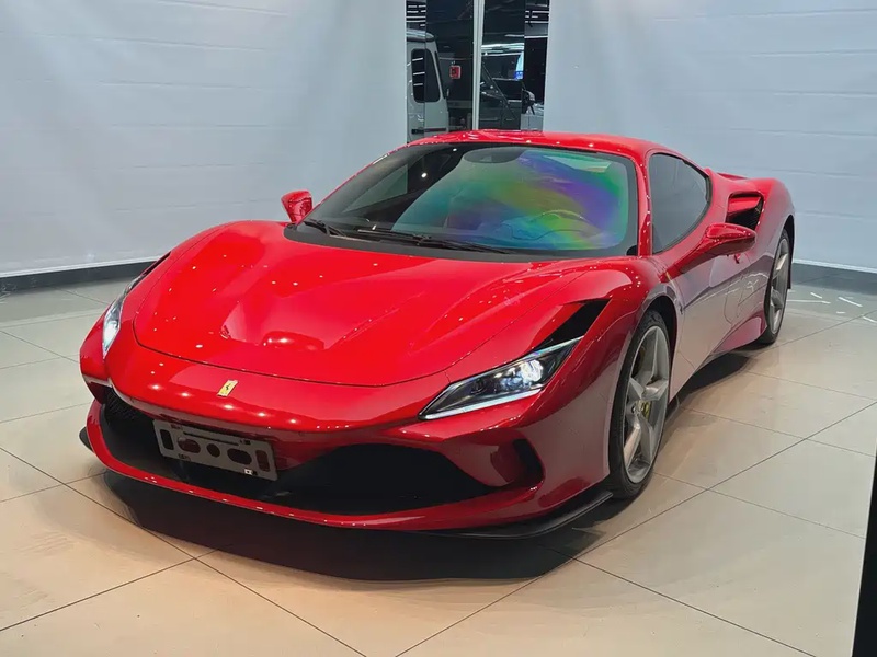 Ferrari F8