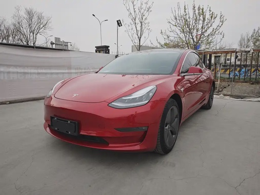 Tesla Model 3 2020