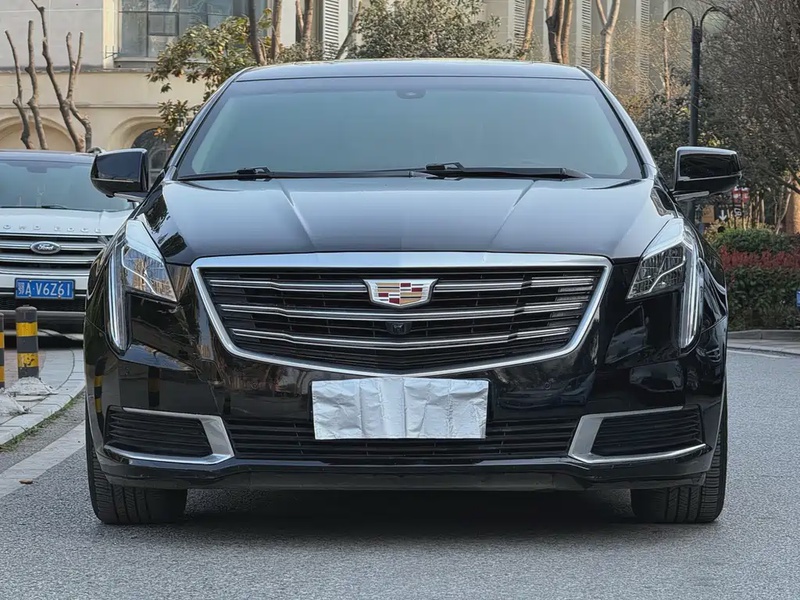 Cadillac XTS