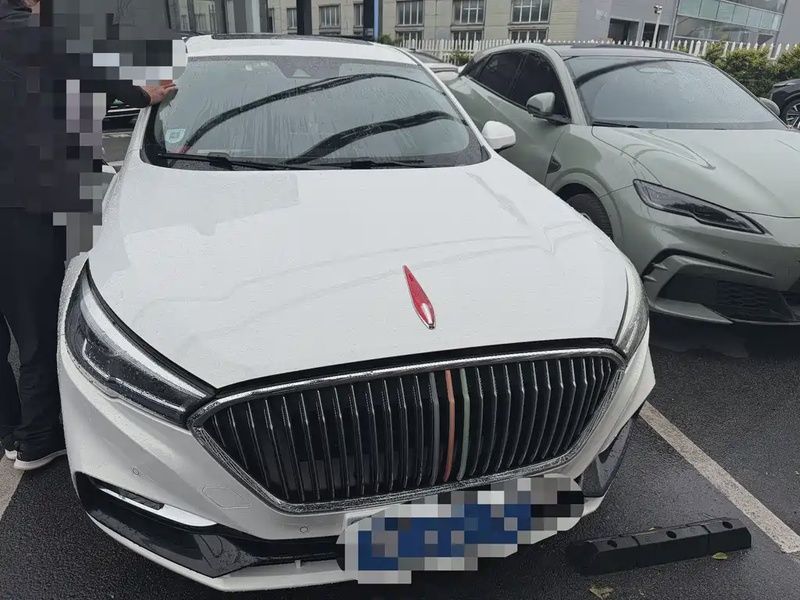 Hongqi H5