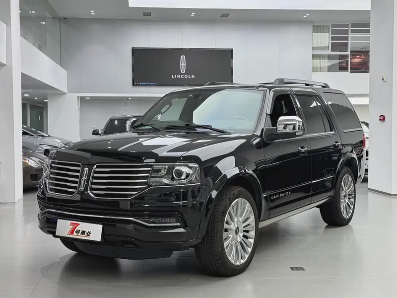 Lincoln Navigator