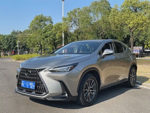 Lexus NX 2023