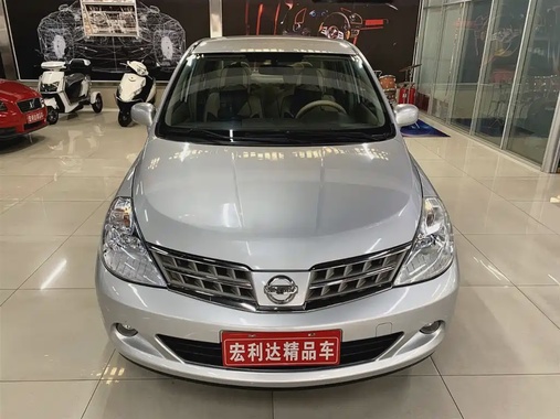 Nissan Tiida 2009