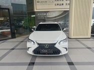 Lexus ES 2024