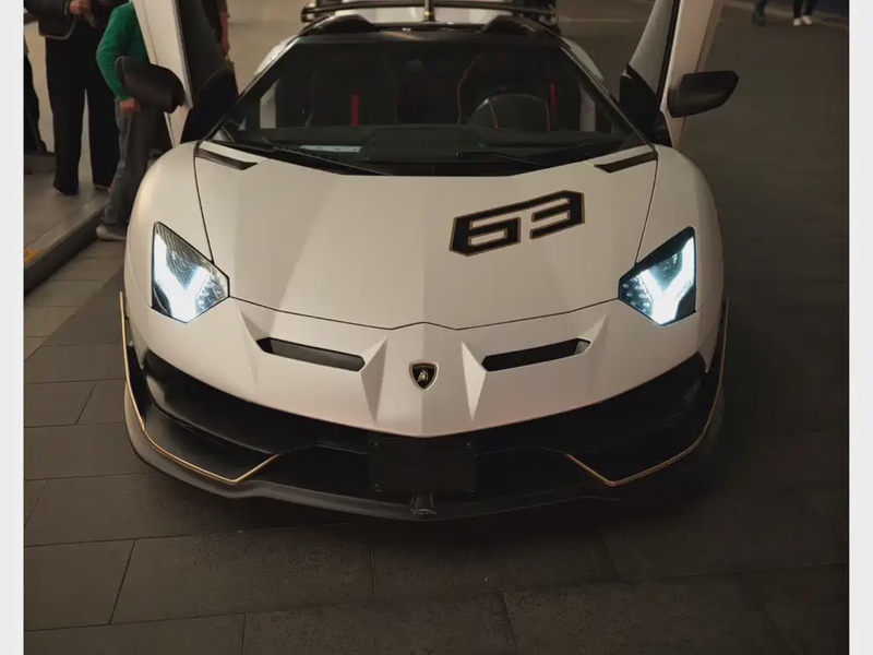 Lamborghini Aventador