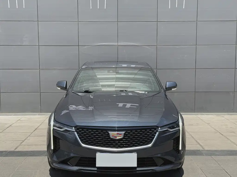 Cadillac CT4