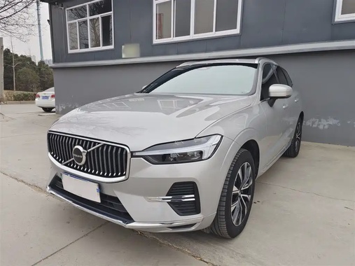 Volvo XC60 2022