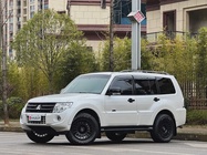 Mitsubishi Pajero 2014