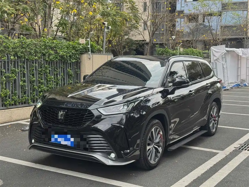 Toyota Crown Kluger