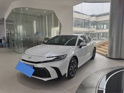Toyota Camry 2025