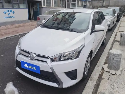 Toyota Yaris 2015